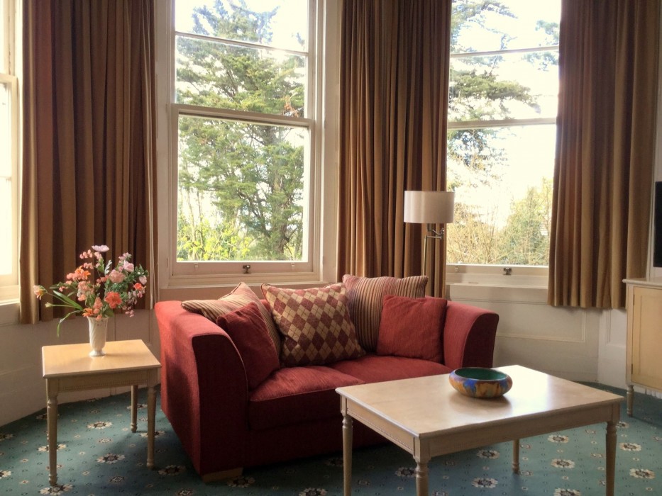 muntham holiday apartments and town house