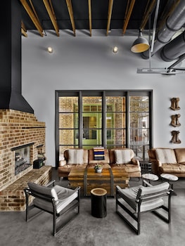 Cavalry Court, By Valencia Hotel Collection,Brazos County>>Brazos,4 star