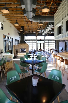 cavalry court by valencia hotel collection