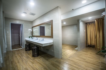 Winford Resort & Casino Manila,Quezon City>>Manila,4 star