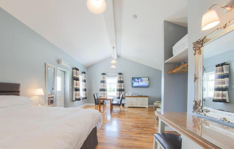 Silverstone Golf Club & Hotel,Buckingham>>Aylesbury,4 star