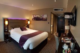 Premier Inn Farnborough Town Centre,,3 star