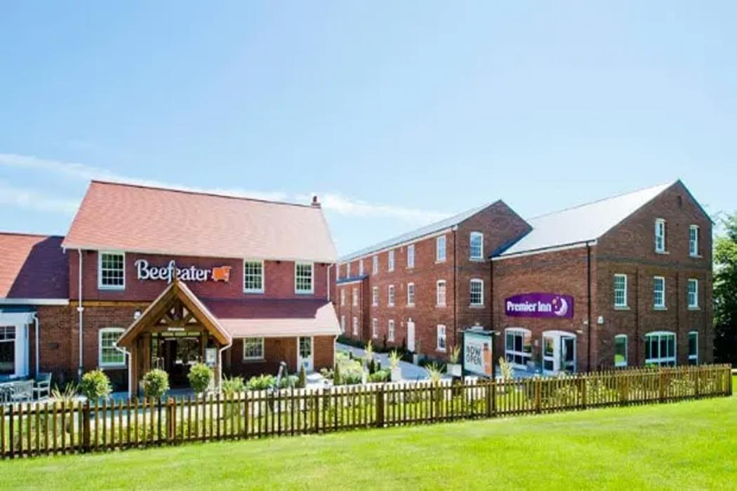 Premier Inn Farnham,,2 star