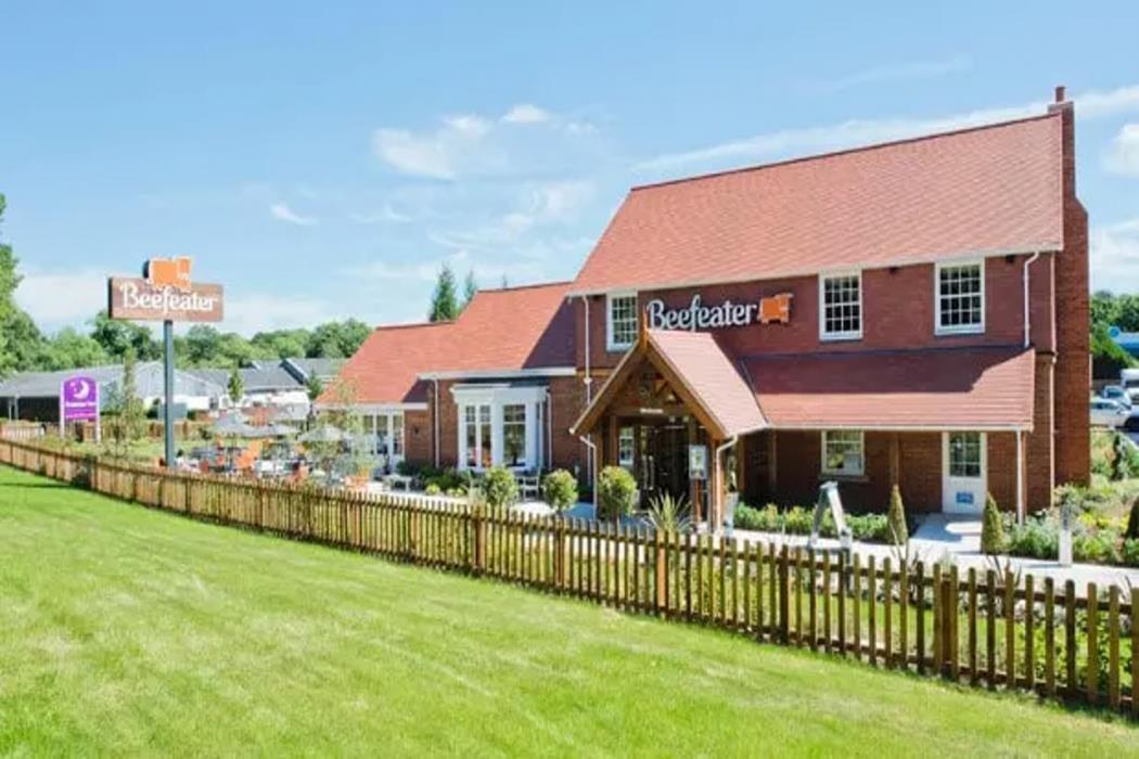 Premier Inn Farnham,,2 star