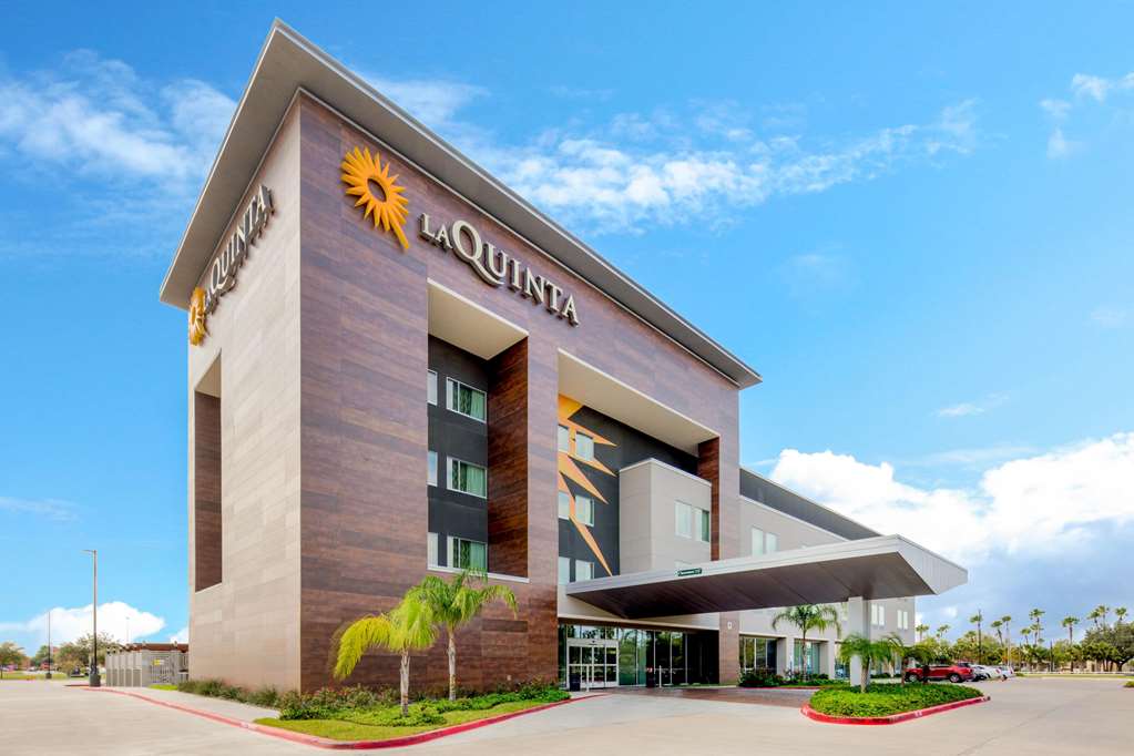 La Quinta Inn & Suites By Wyndham Mcallen Convention Center