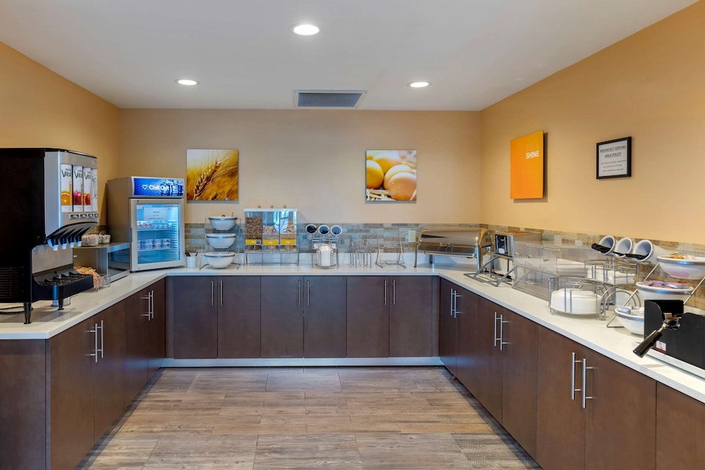comfort inn and suites