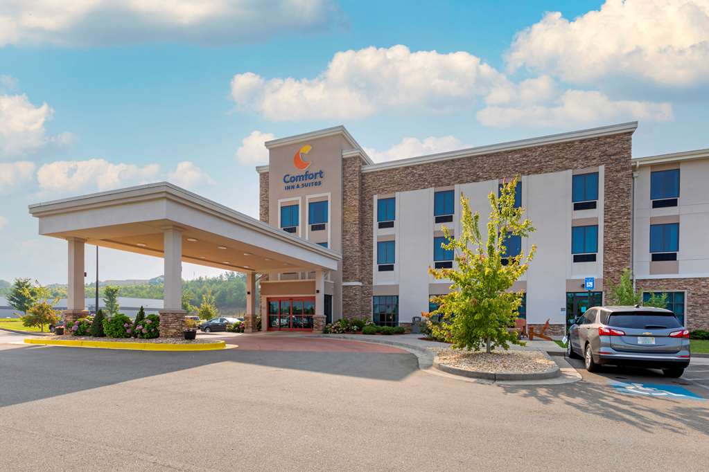 comfort inn and suites