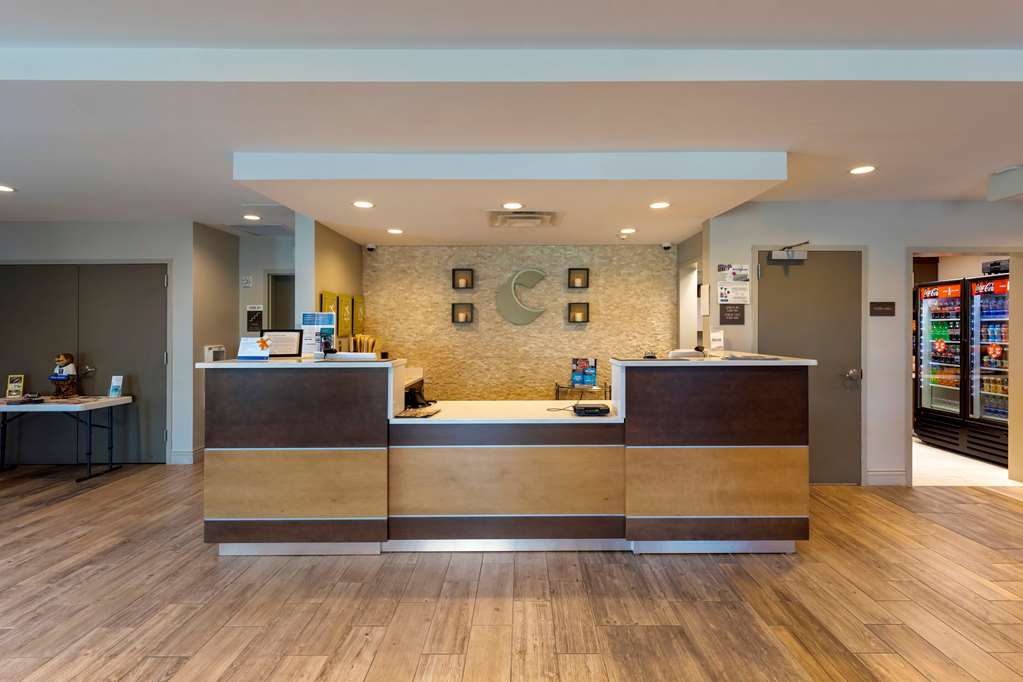 comfort inn and suites