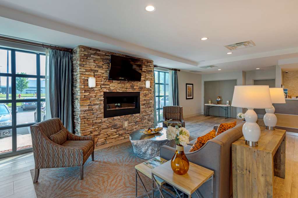 comfort inn and suites