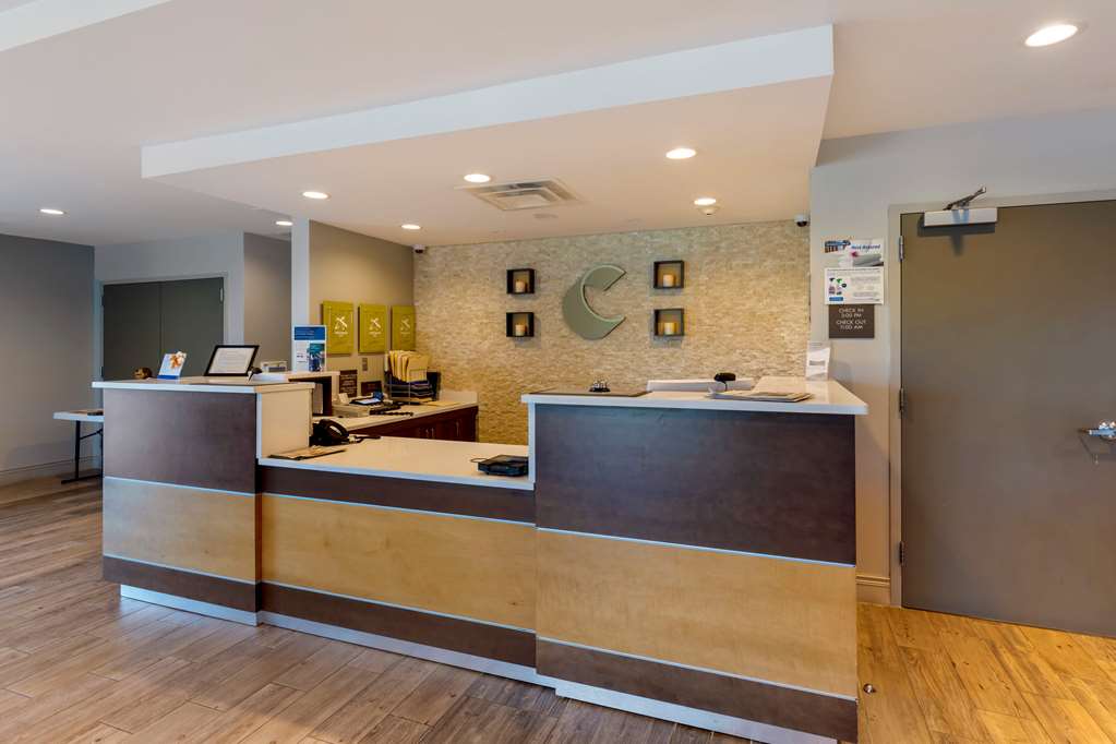 comfort inn and suites