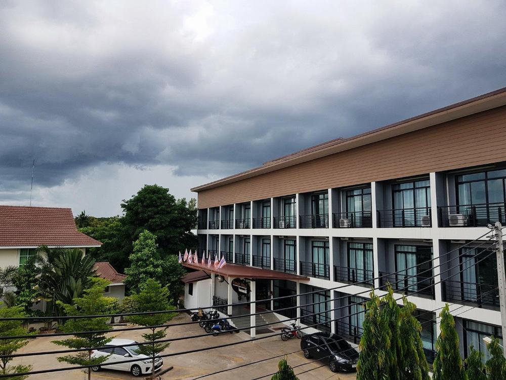 pornsiri hotel sisaket