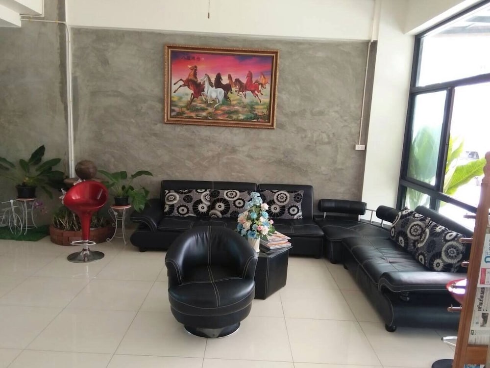 pornsiri hotel sisaket