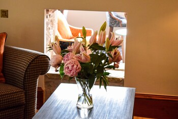 Craigmhor Lodge & Courtyard,Perth>>Kinloch Rannoch,4 star