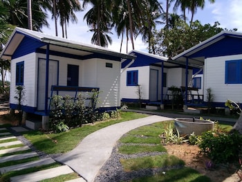 i talay beach bar and cottage taling ngam