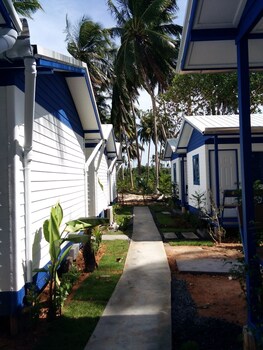 i talay beach bar and cottage taling ngam