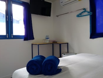 i talay beach bar and cottage taling ngam