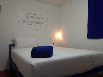 i talay beach bar and cottage taling ngam