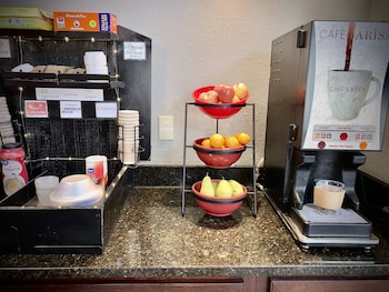 econo lodge forrest city i 40