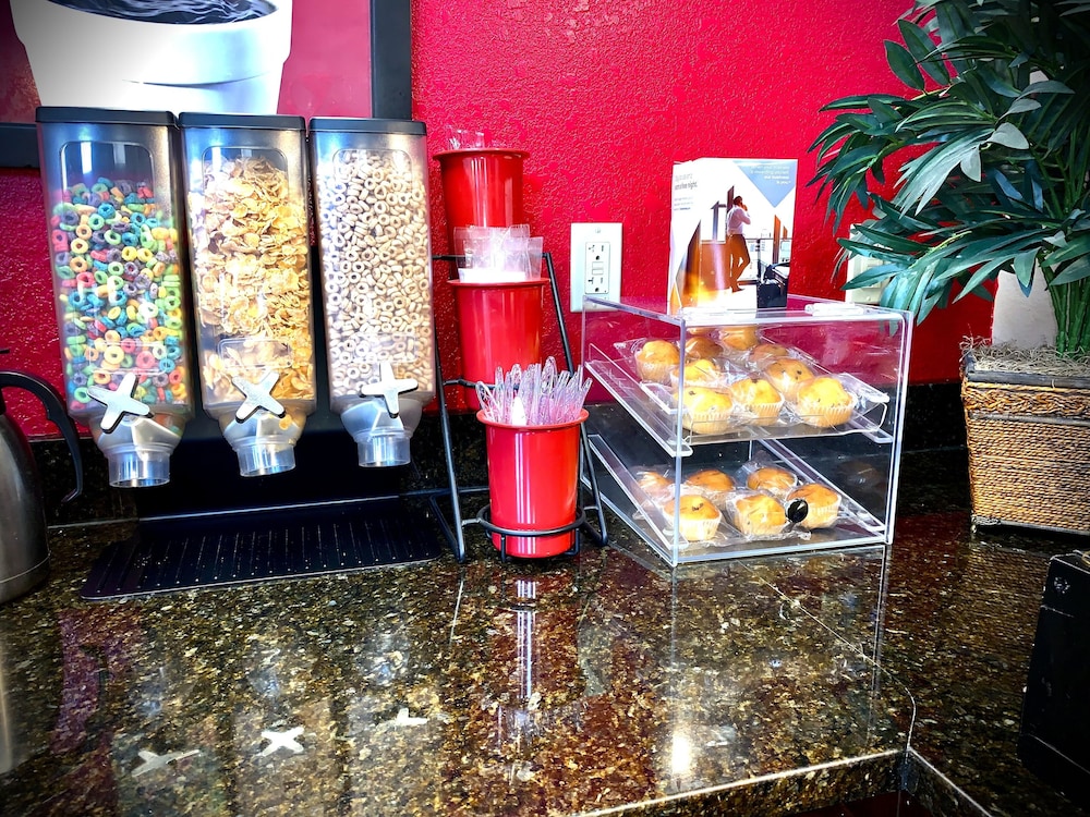 econo lodge forrest city i 40