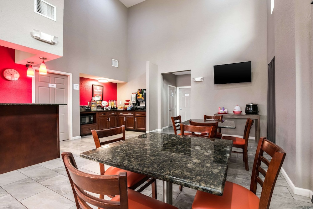 econo lodge forrest city i 40