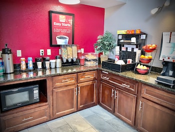 econo lodge forrest city i 40