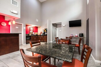 econo lodge forrest city i 40