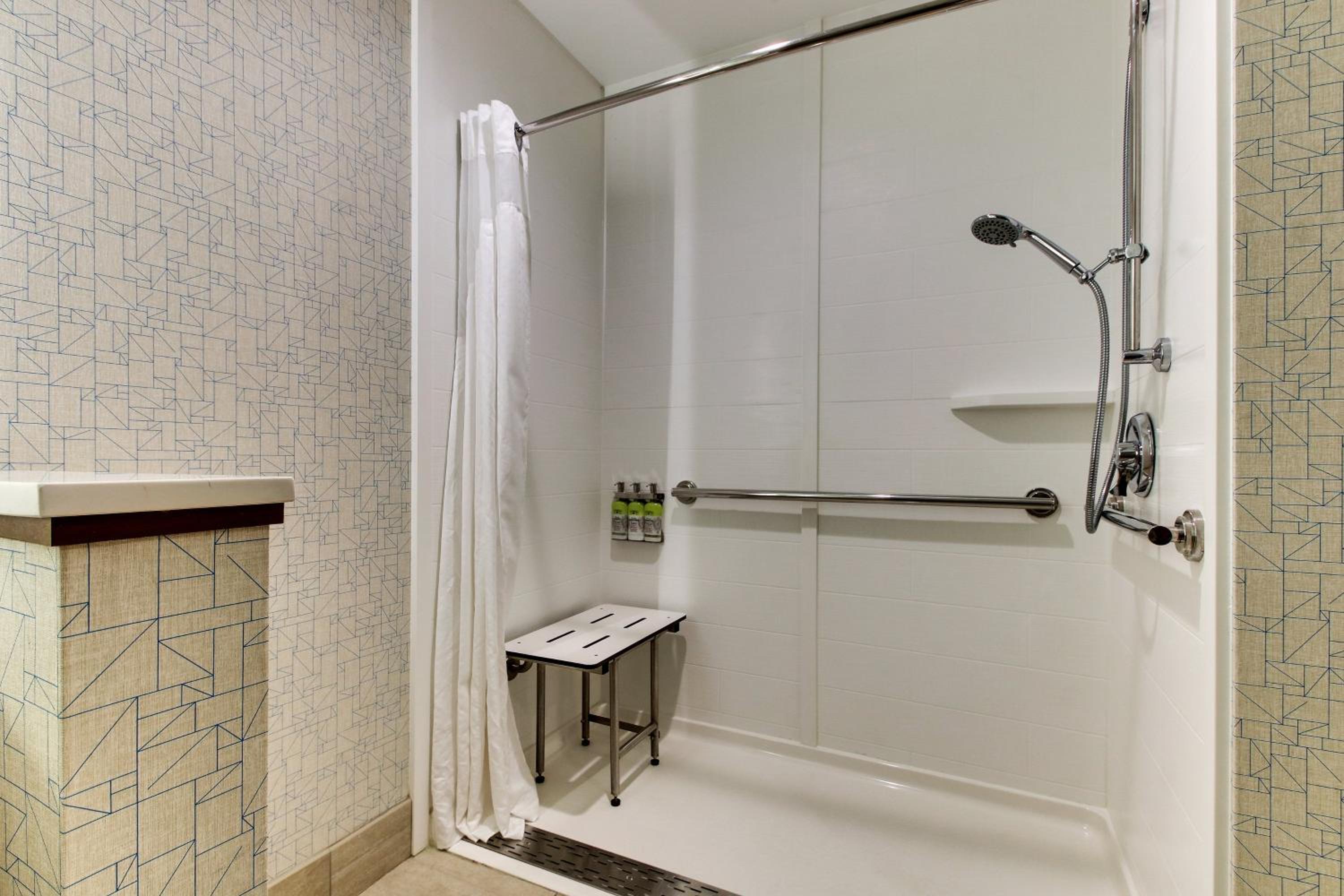 holiday inn express and suites ithaca by ihg