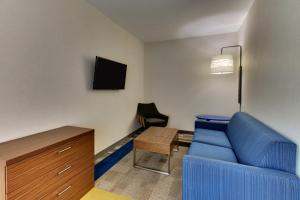 holiday inn express and suites ithaca by ihg