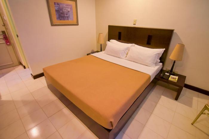 hotel tavern surigao