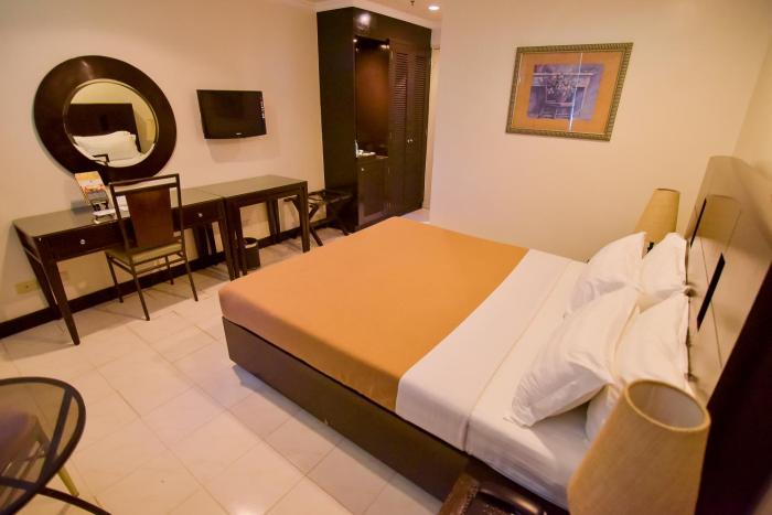 hotel tavern surigao