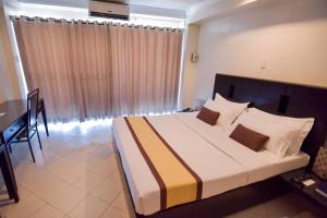 hotel tavern surigao