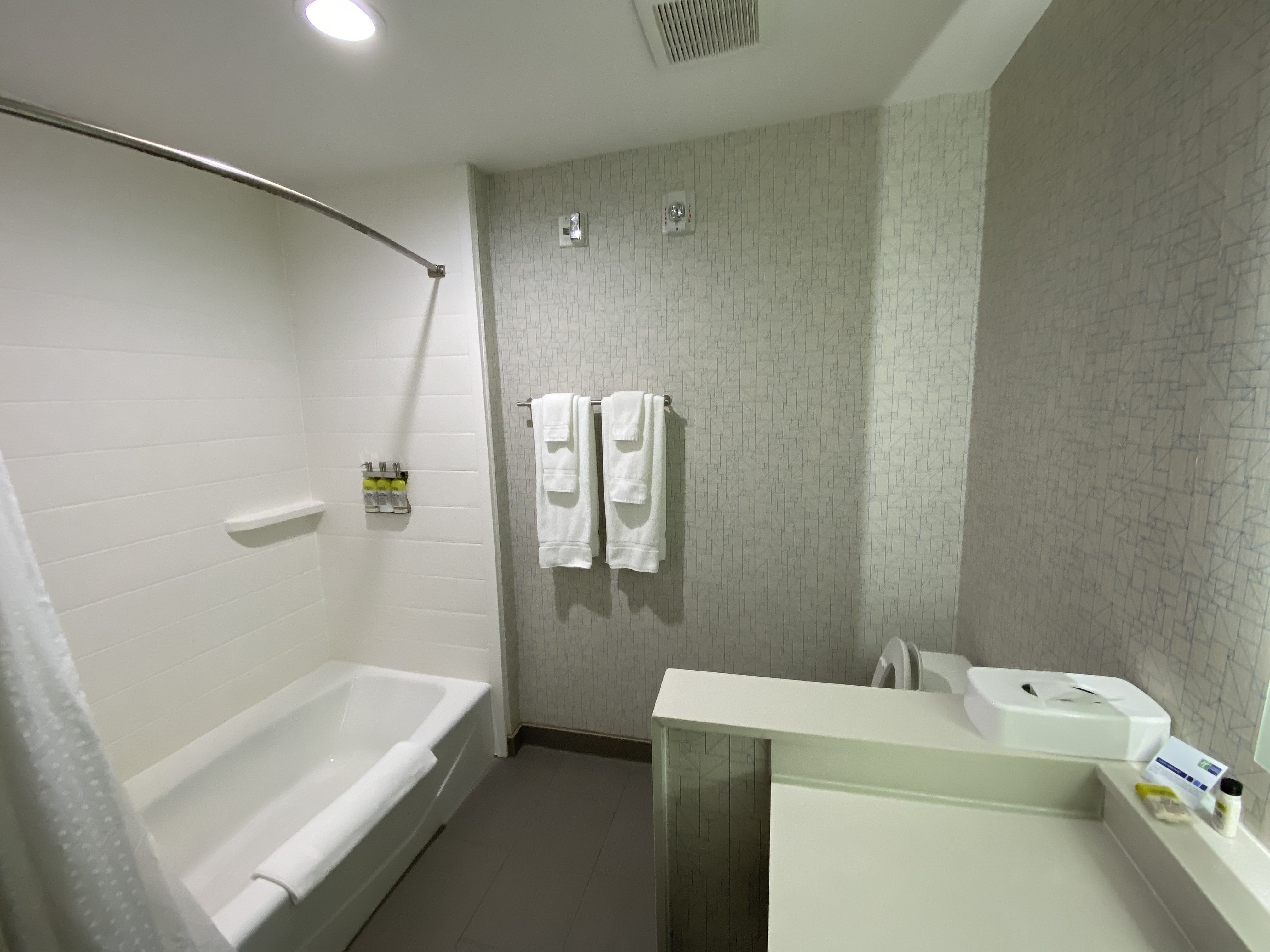 holiday inn express pineville alexandria area by ihg