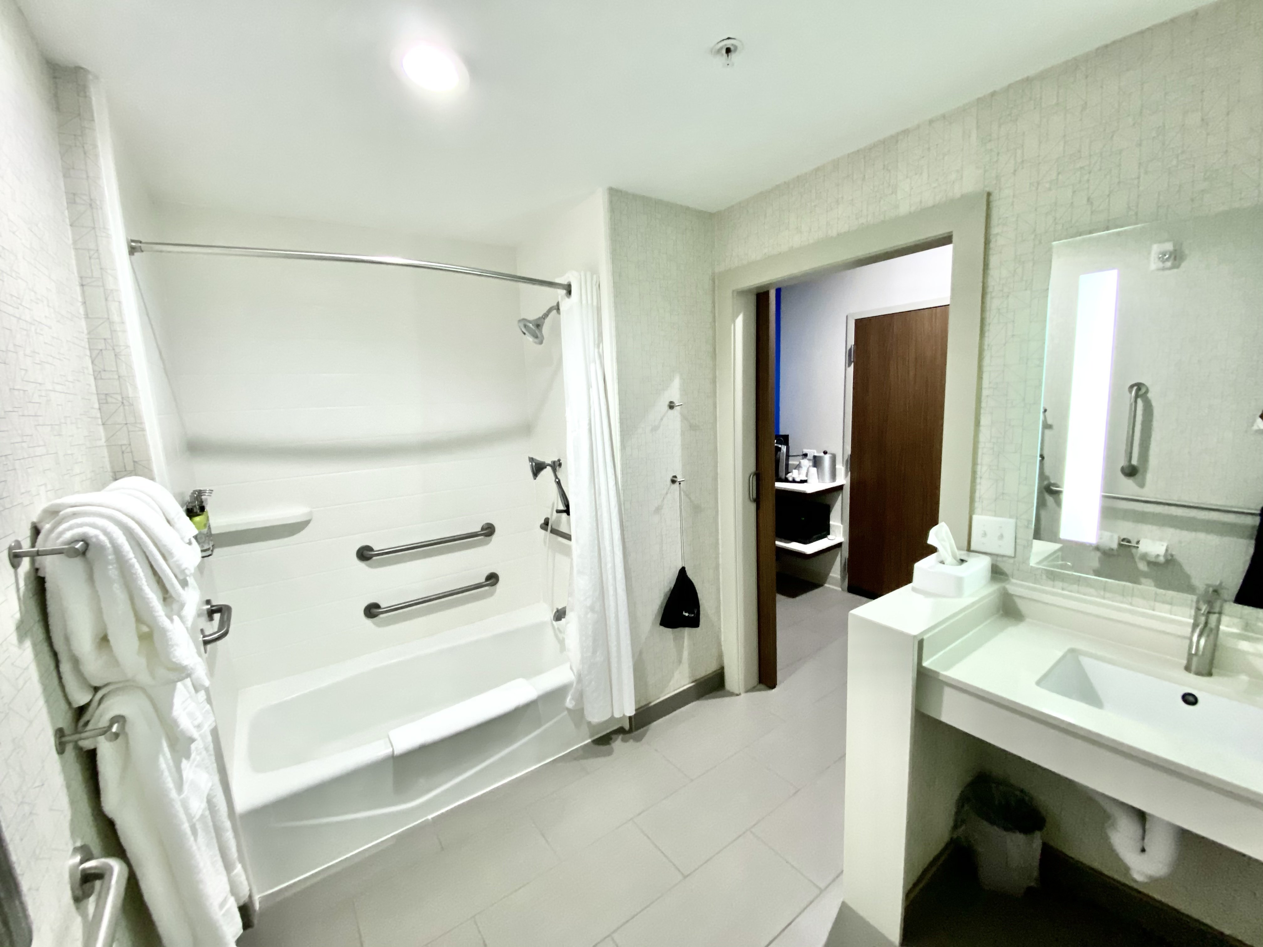 holiday inn express pineville alexandria area by ihg