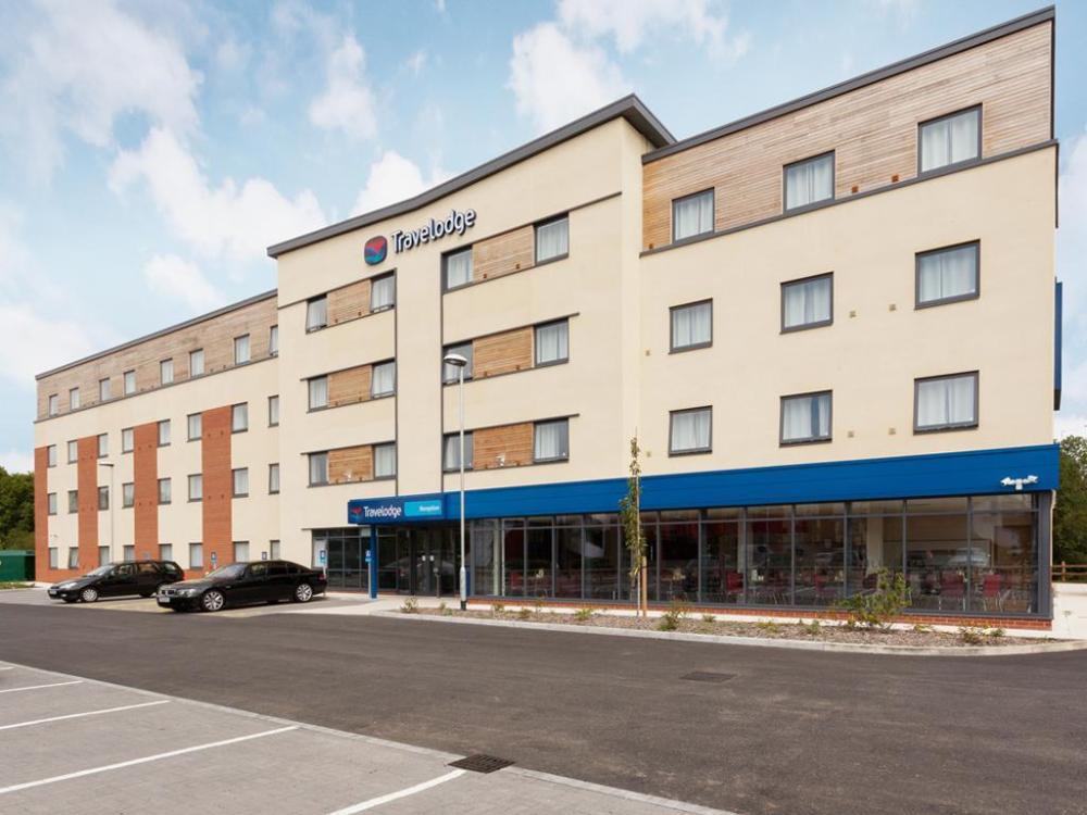 travelodge winnersh triangle
