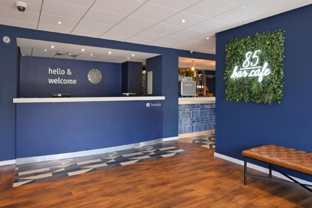 travelodge winnersh triangle