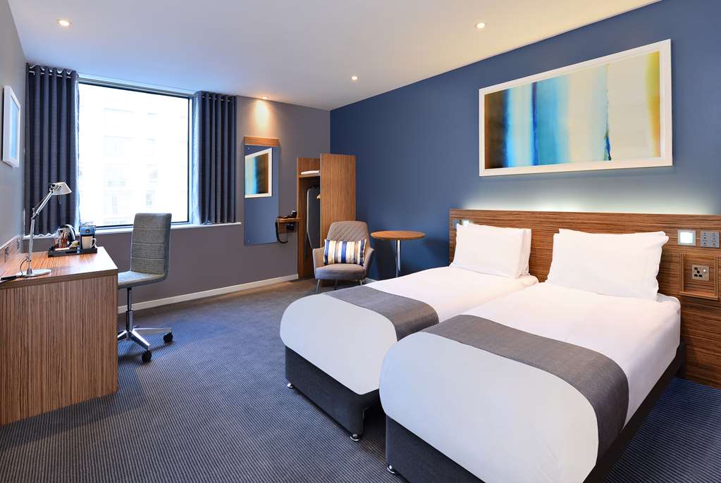 travelodge winnersh triangle