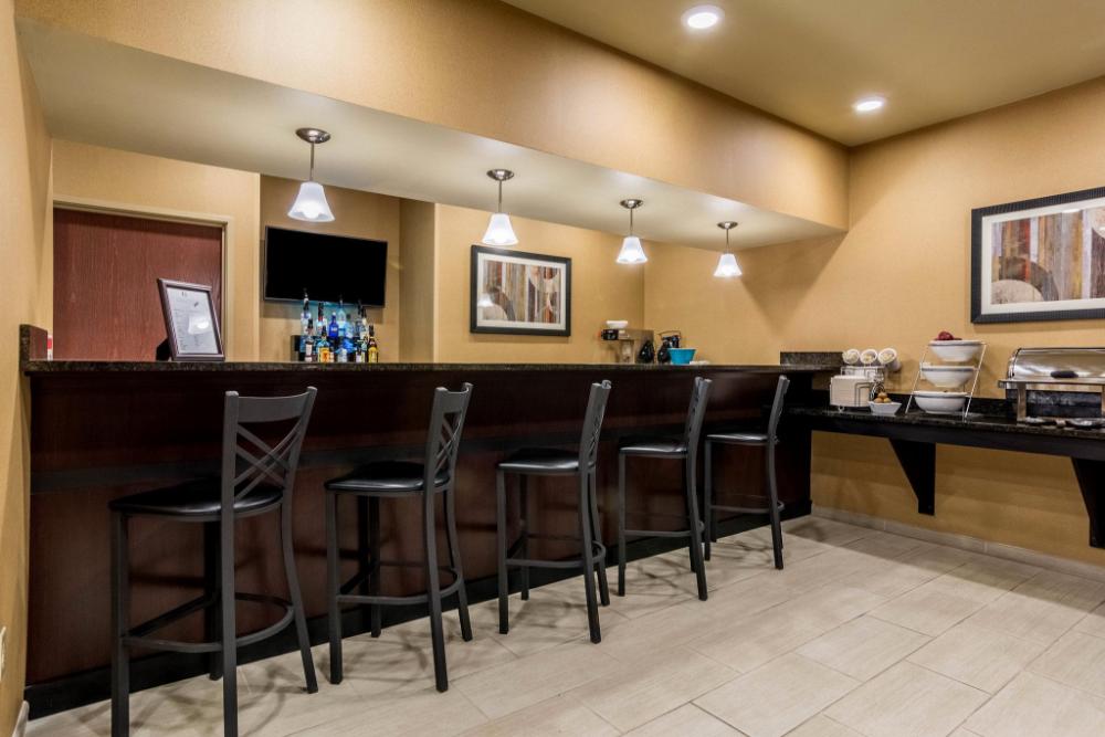 cobblestone hotel and suites harborcreek