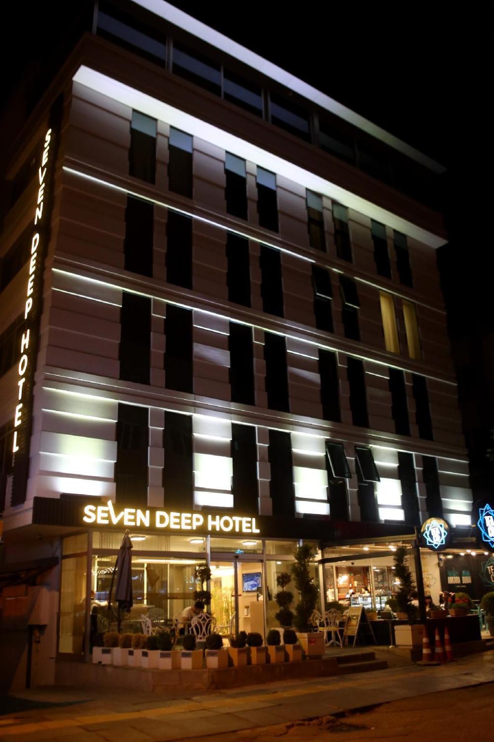 seven deep hotel
