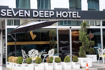 seven deep hotel