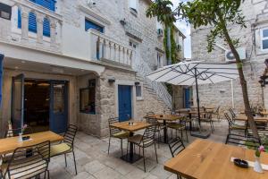 trogir