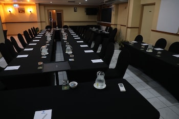 Huon Gulf Hotel & Apartments,Papua New Guinea>>Lae,3 star