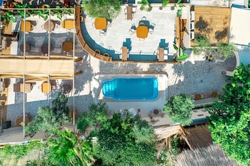 de manor hotel