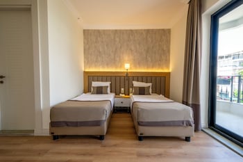 de manor hotel