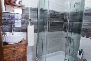 lal hotel bursa