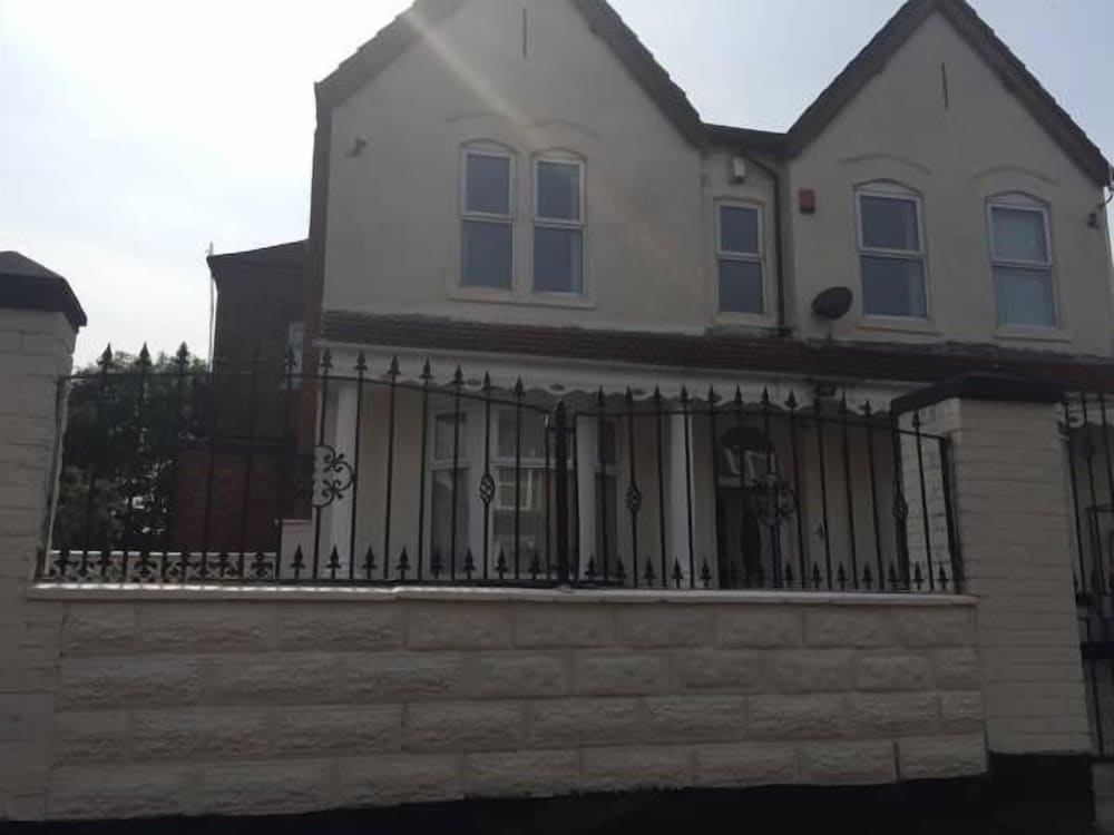 vicarage lodge birmingham