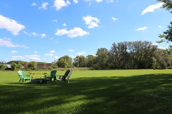 The Bloomfield Inn,Bloomfield>>Belleville,3 star