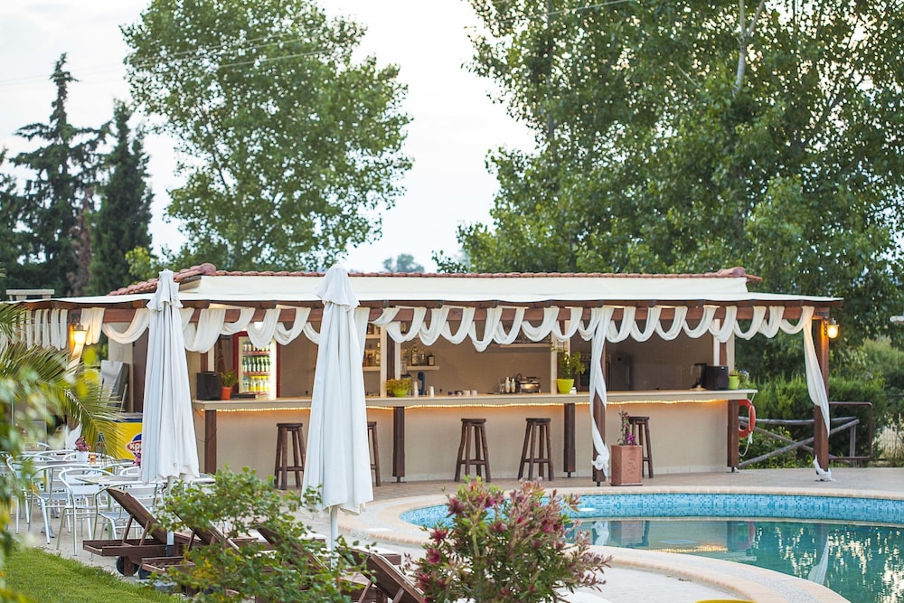 sunny hill hotel