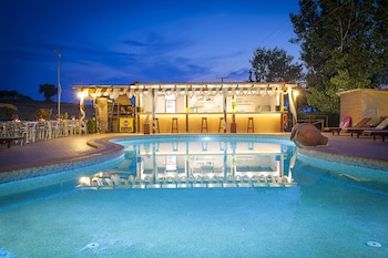 sunny hill hotel