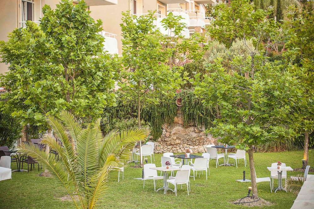 sunny hill hotel