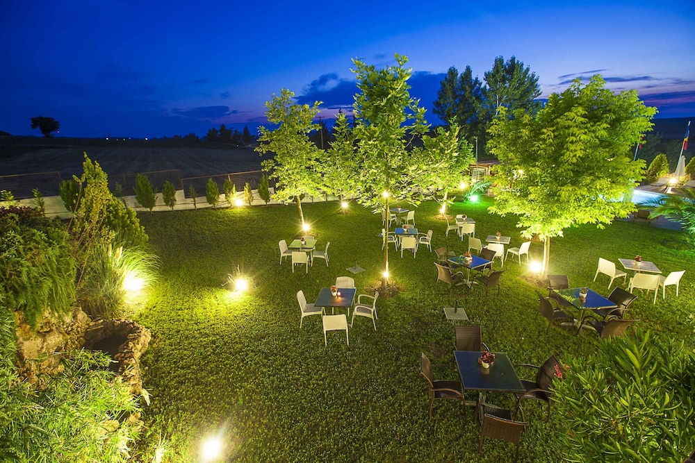 sunny hill hotel